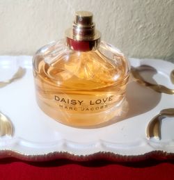 Marc Jacobs Daisy Love Perfume