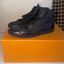 Louie Vuitton - Fits Size 9.5 