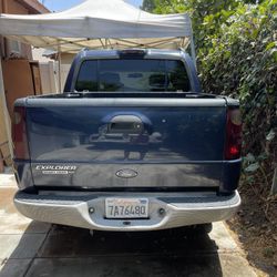 2004 Ford Explorer
