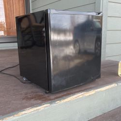 Mini Fridge -Works Great!