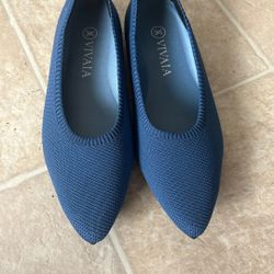 New Size 7.5 Woman Shoes 