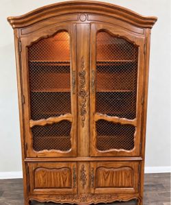 Vintage Brown Wood Carved China Cabinet w/ Mesh Doors, 4 Doors, 4 Shelves