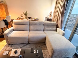 Power Reclining Sofa with Chaise – Excellent Condition