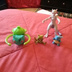 Pokemon Figurines 