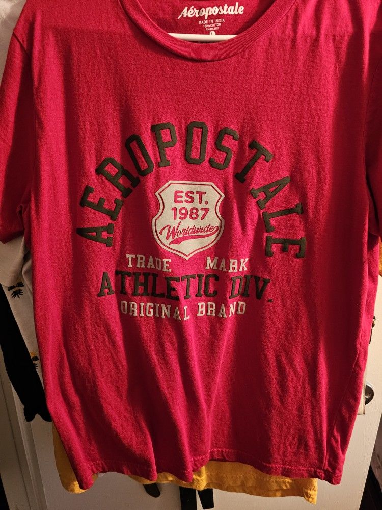 2 Aeropostale Men's T-shirts Size Large