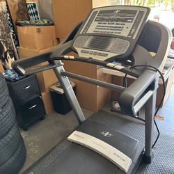 NordicTrack C850 S Treadmill