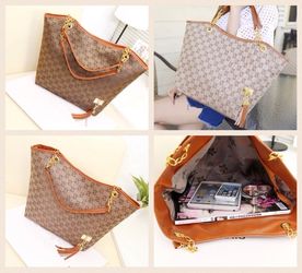 NEW! Ladies Shoulder Bag/Tote