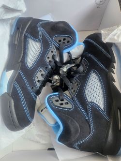 Air Jordan 5 Retro Size 4y worn Once basically new $130