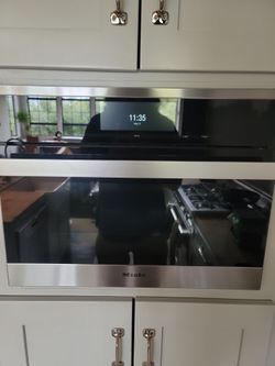 Miele 30 inch wide 2.54 cu