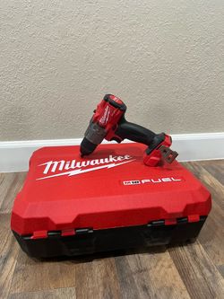 Milwaukee M18 Fuel 1/2 Hammer Drill/ Driver *NEW*