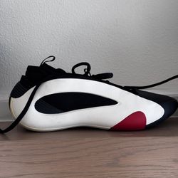 Adidas Harden Men’s 9