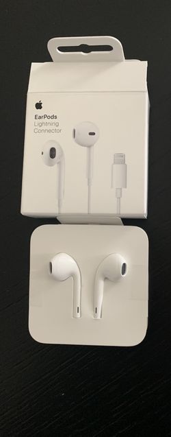 BRAND NEW! Apple EarPods
