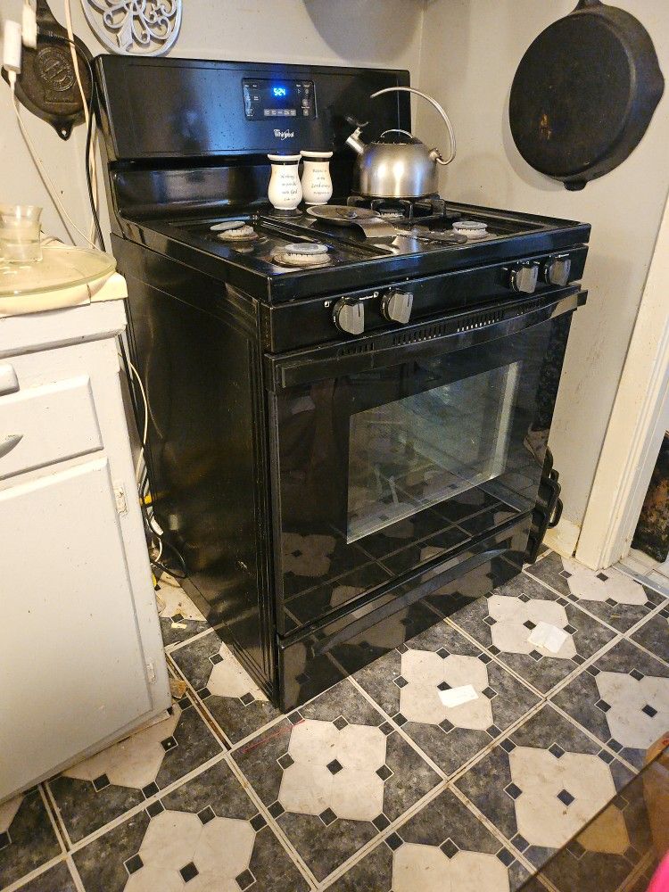 As-Is Pick Up Only Whirlpool Oven