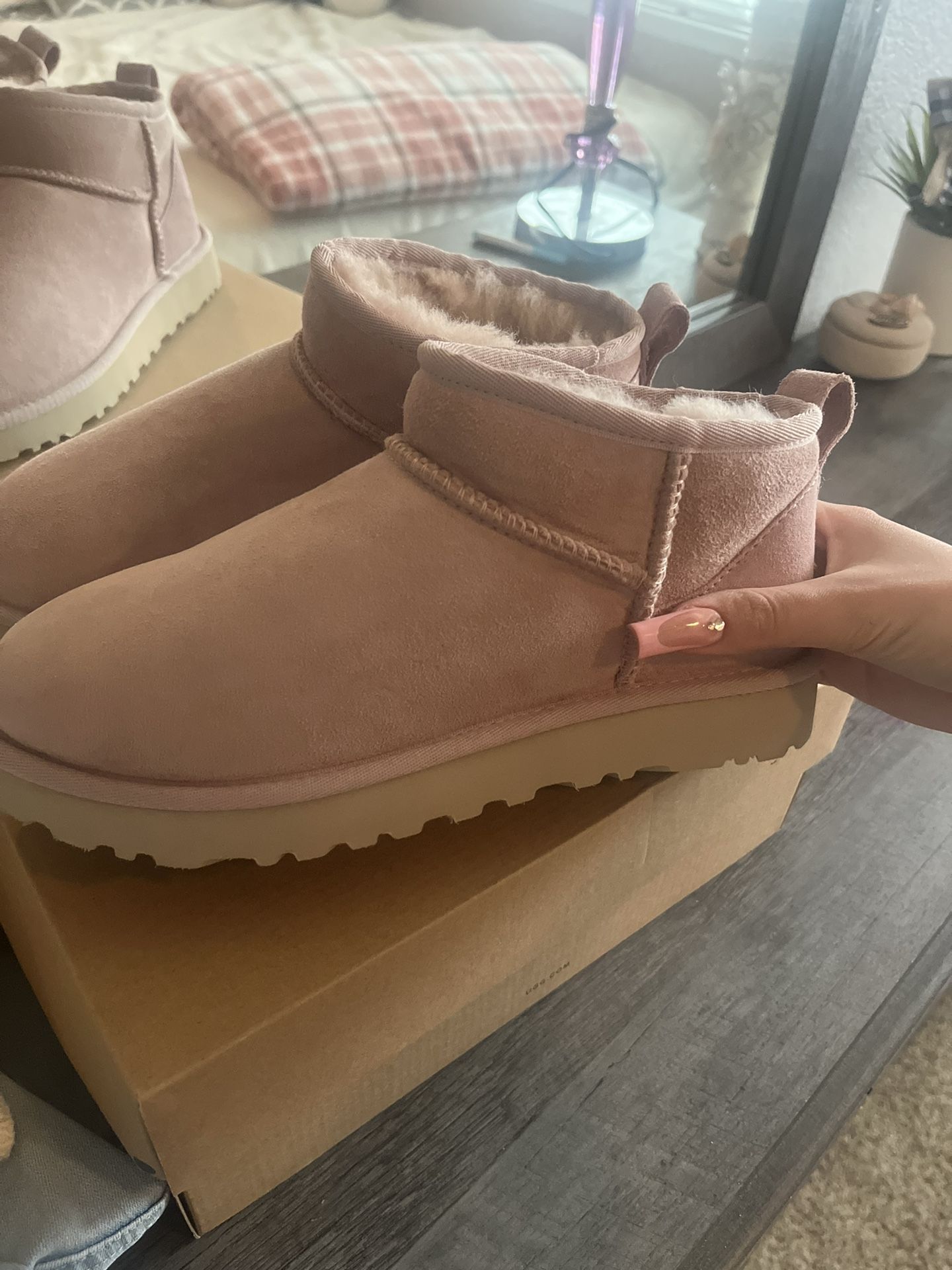 Ultra Pink Mini Uggs