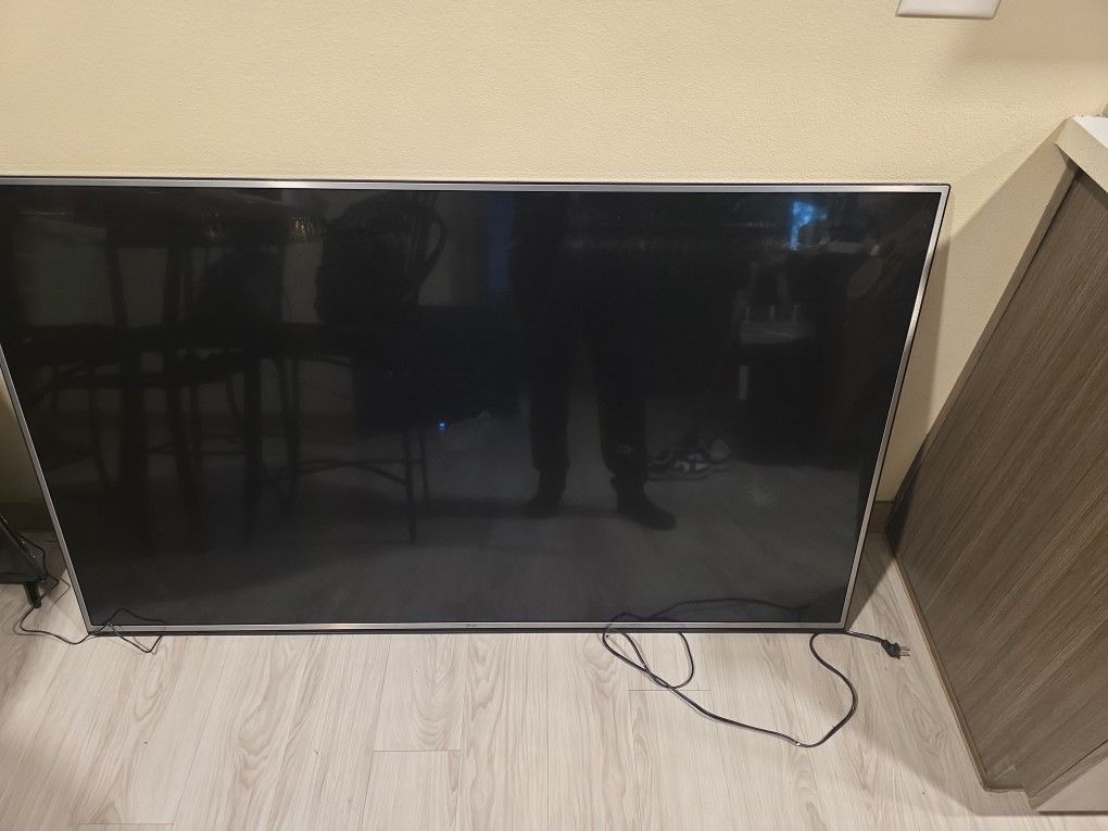 LG Tv 65inches