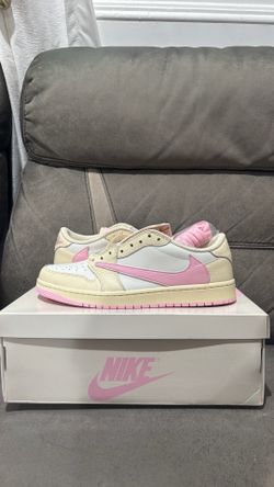 Travis Scott air Jordan 1 shy pink sail colorway size 10.5(CHECK DESCRIPTION)