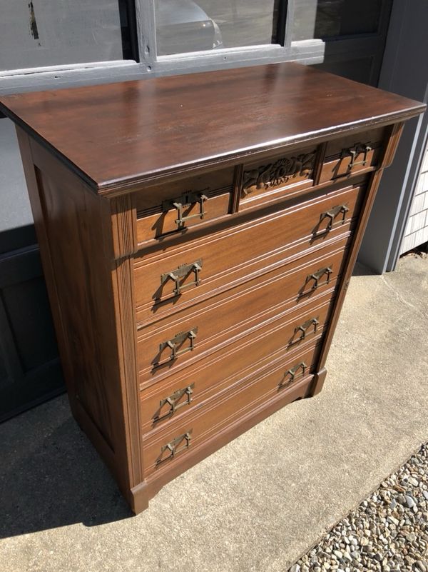 Antique Gentleman’s tall Dresser, Lockside Eastlake bureau, Excellent Condition for Sale in
