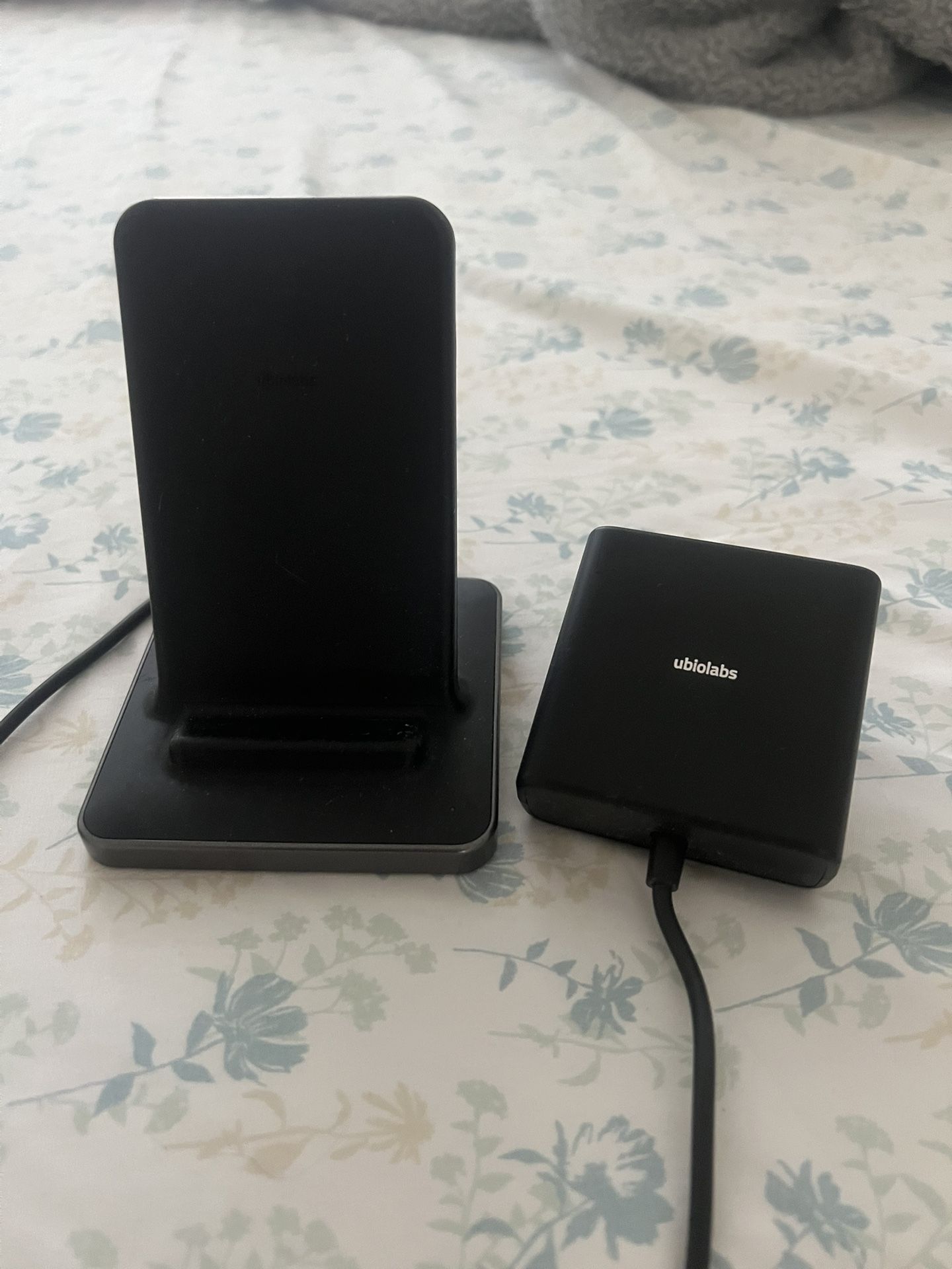 Desk Mobile Charger