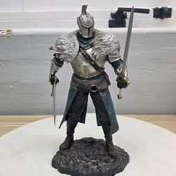 Dark Souls Statue