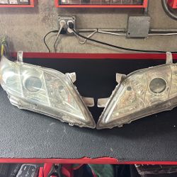 2007-2009 Toyota Camry Left And Right Headlights