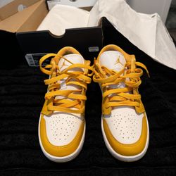 Air Jordan low top 1s ‘Pollen’