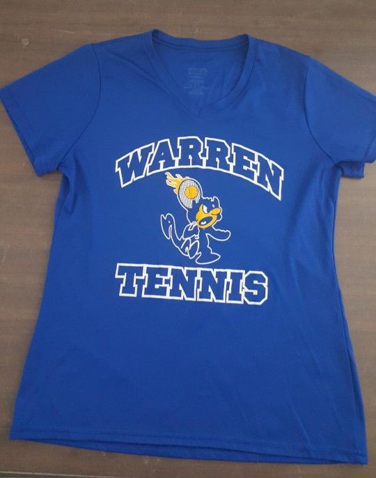 Warren Tennis Shirt. Size Large
