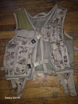 Cameo Vest