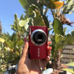 Red Canon PowerShot A3300 IS