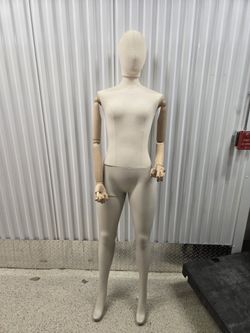 Mannequi For Sale $50*********