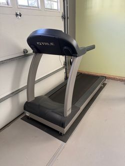TRUE PS300 Treadmill