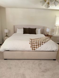 Serta Split King Adjustable Bed + Upholstered Nailhead Frame