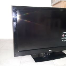 40 Inch LG tv