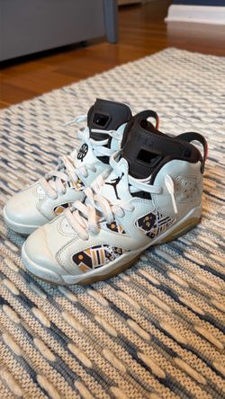 Jordan 6 Retro “Quai 54 – Sail/Gum”,