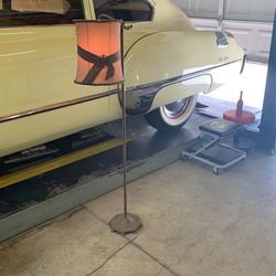 Mid Century lamp stand 