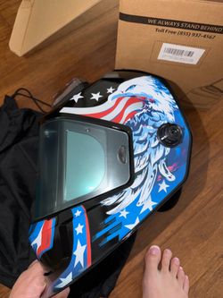 YESWELDER Panoramic Auto Darkening Welding Helmet. Open box. Never used