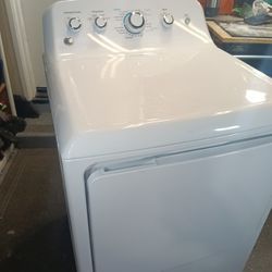 NEWER MODEL GAS DRYER FREE DELIVERY 