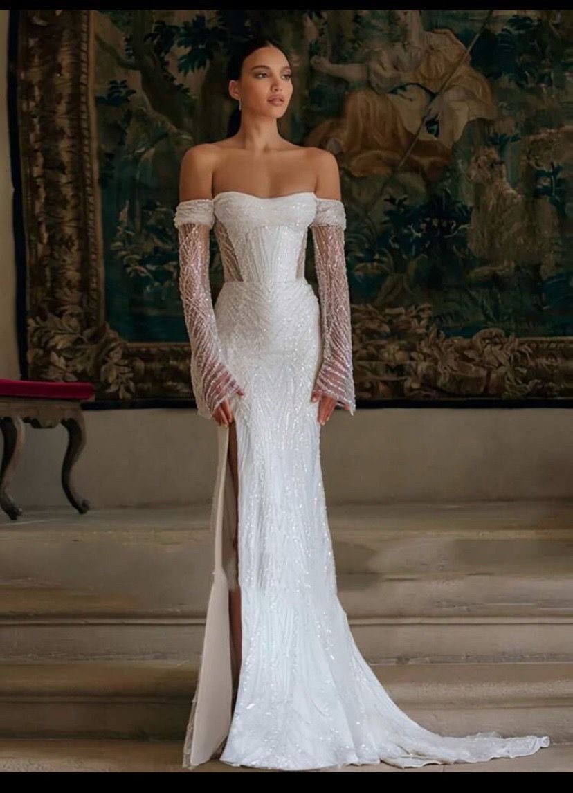 Wedding dress