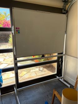 Large Rolling Whiteboard: 48x36