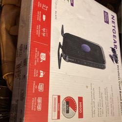 Net Gear Wireless Dual Band Router
