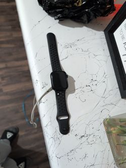Apple watch series 8