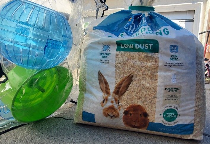 Pine Bedding + Hamster Exercise Ball Bundle β $7 πΉπͺ΅