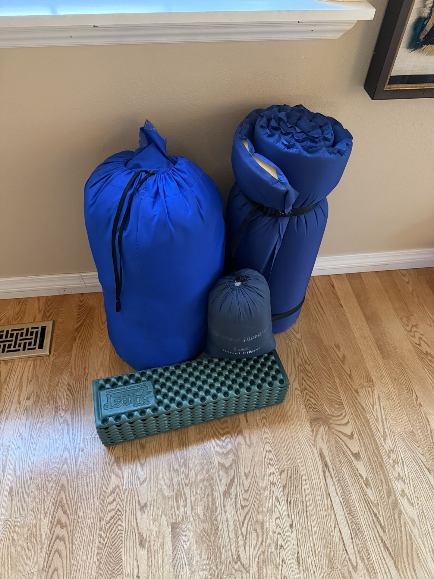 Free Camping Stuff - Sleeping Bag, Travel Pillow And Ground Pad