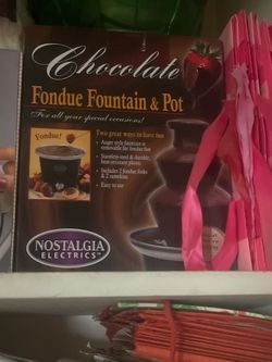 Chocolate fountain and fondue  pot