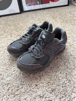 New Balance Men’s 2002RDBs