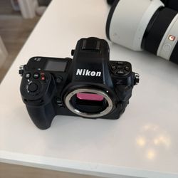 Selling my Sony FX30 Cinema Line camera package. Everything is in excellent working condition and has been well cared for. This is an incredible setup