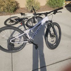 2020 Specialized Rockhopper Comp Size XS Ideal For Riders 4'10 to 5'2