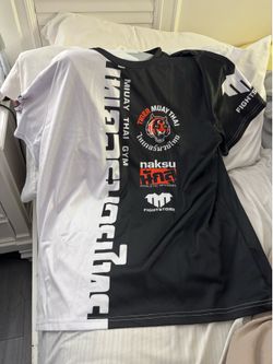 Tiger Muay Thai Fighter Shirt (NEW) Size: XL
