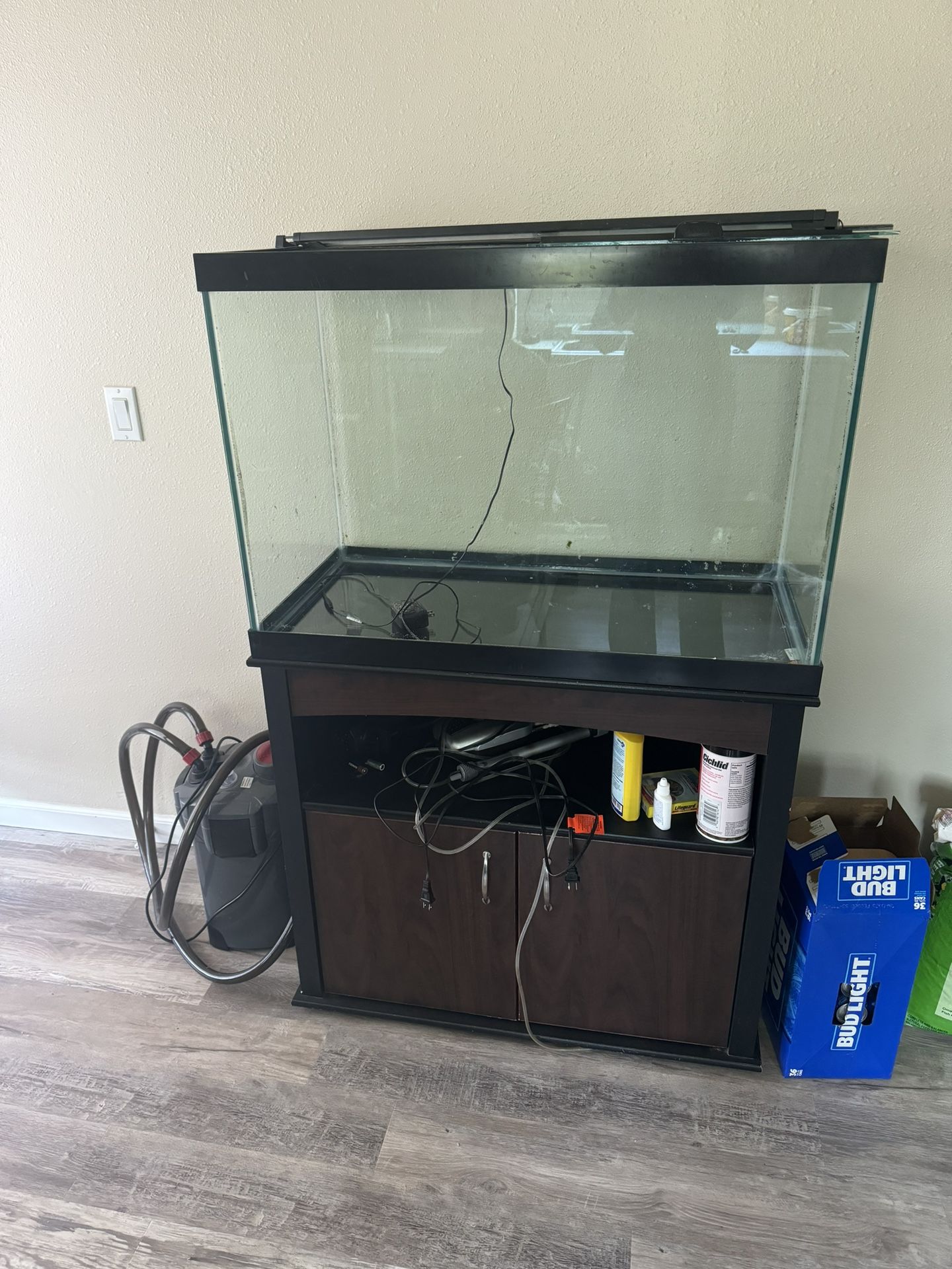 70 Gallon Fish Tank