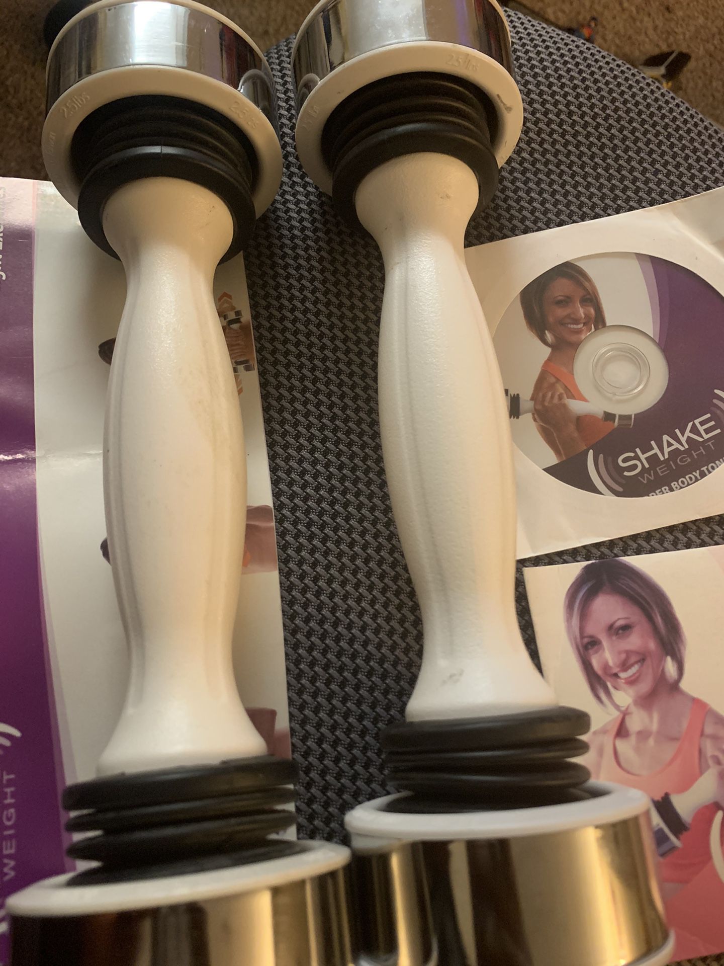 A pair of 2.5 lbs shake weights for women....Pair for $25.... Single is $15