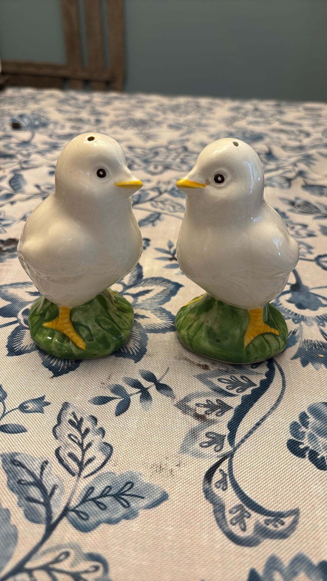 Cute Baby Chicks Salt And Pepper Shakers
